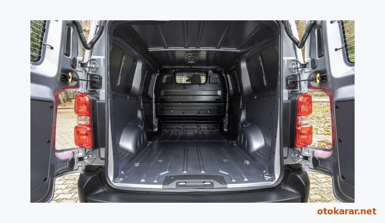 Fiat Scudo Van resmi