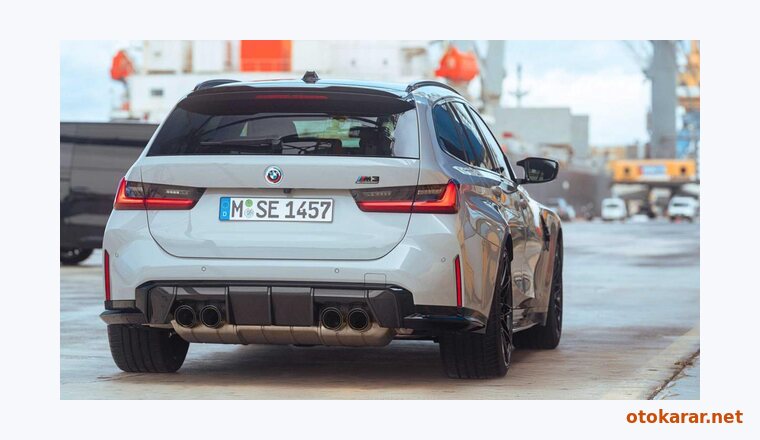 BMW M3 Touring resmi