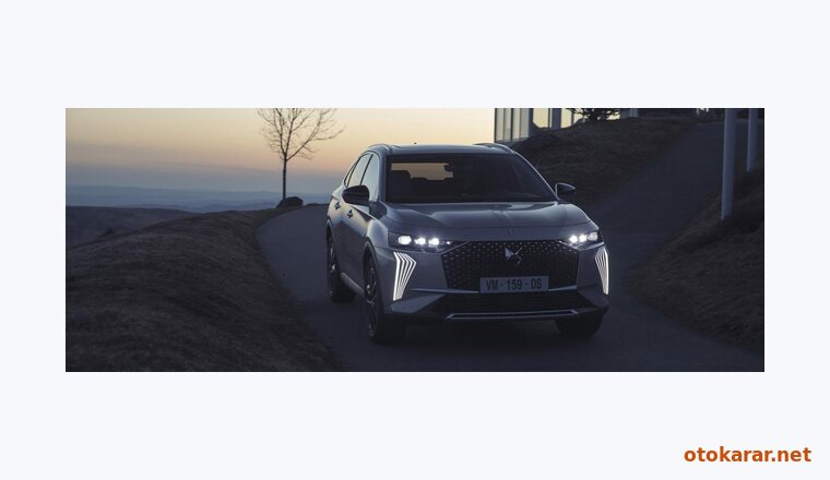 DS Automobiles DS 7 resmi