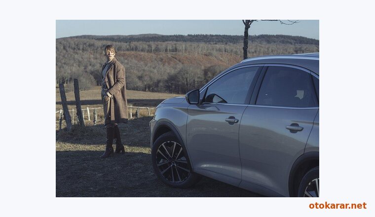 DS Automobiles DS 7 resmi