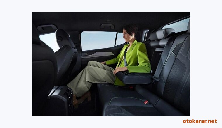 Peugeot 408 resmi