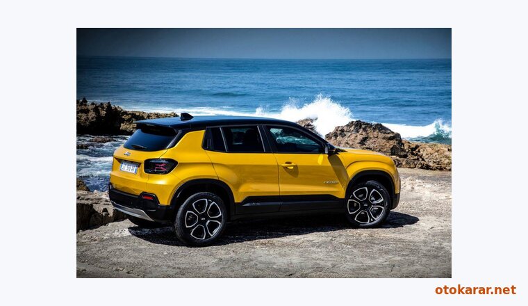Jeep Avenger E-Hybrıd resmi
