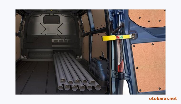 Ford Transit Custom Van resmi
