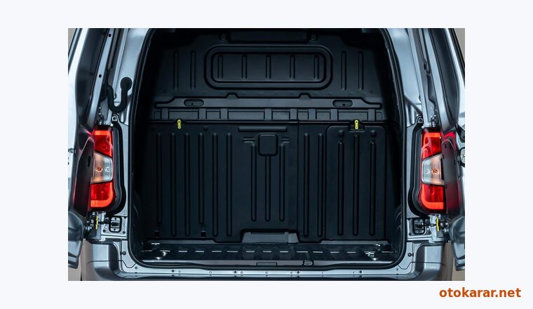 Fiat E-Doblo Cargo resmi