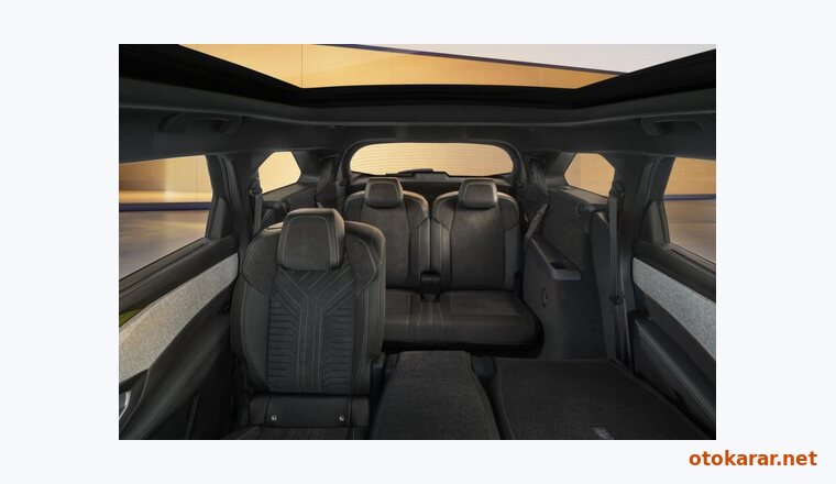 Peugeot E-5008 resmi