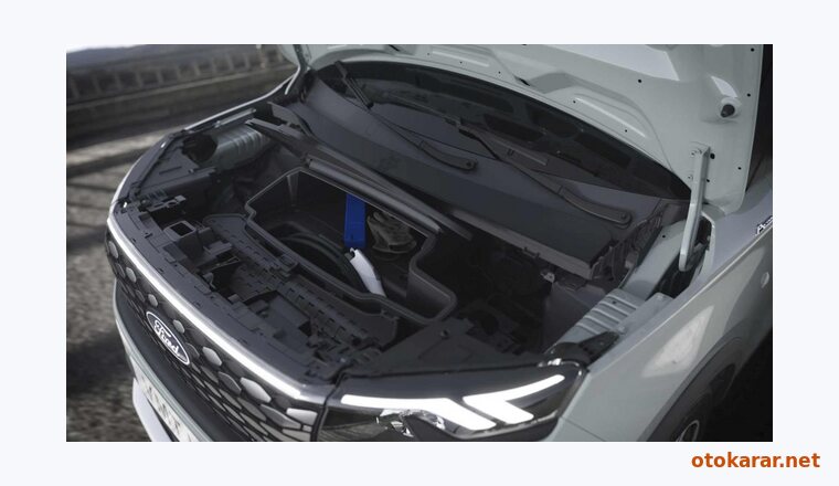 Ford E-Tourneo Courier resmi