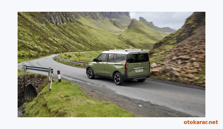 Ford Journey Courier resmi