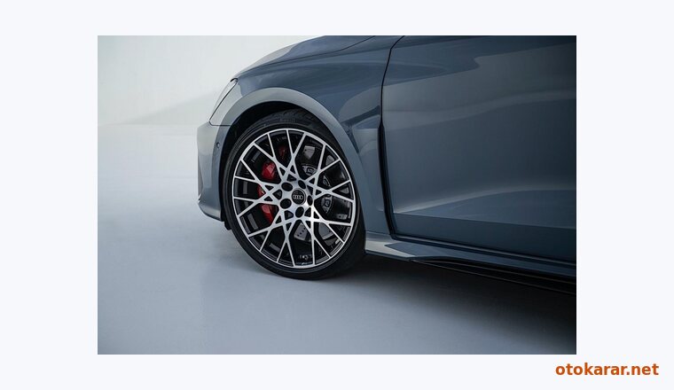Audi Rs 3 Sedan resmi