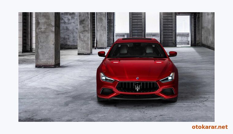 Maserati Qattroporte resmi