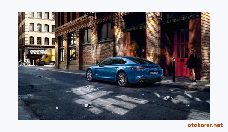 Porsche Panamera resmi