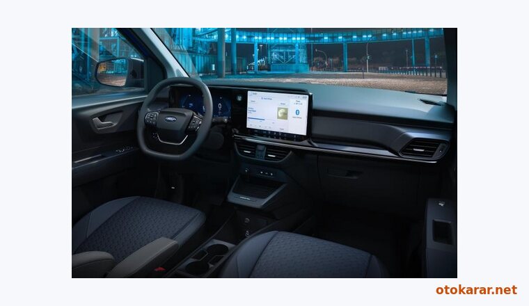 Ford Transit Courier resmi