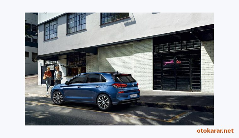 Hyundai i30 resmi