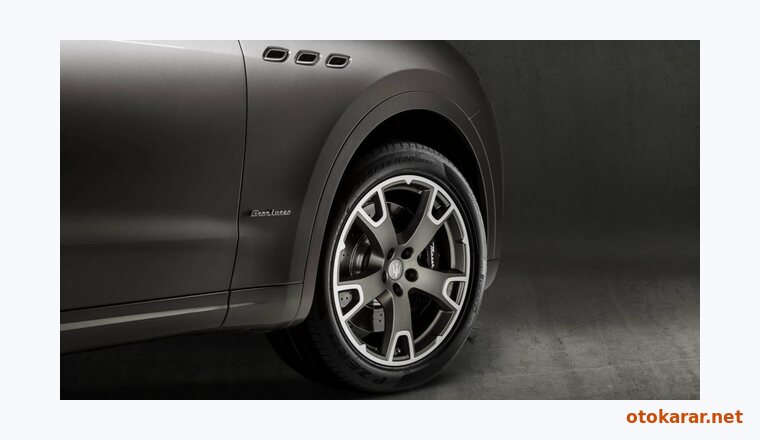 Maserati Levante resmi