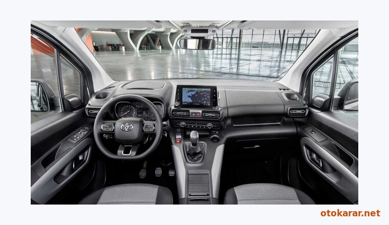 Toyota Proace City resmi