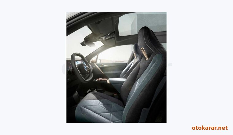 BMW İX resmi