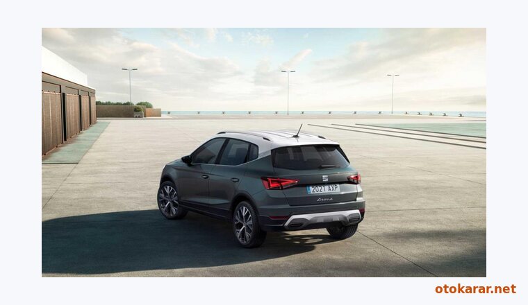 SEAT Seat Arona resmi