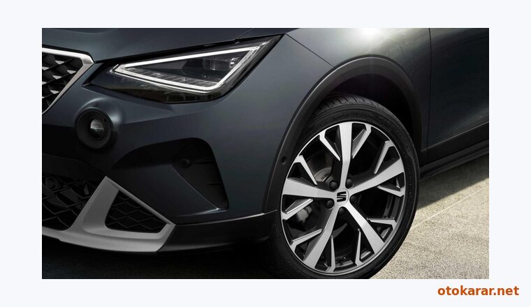 SEAT Seat Arona resmi