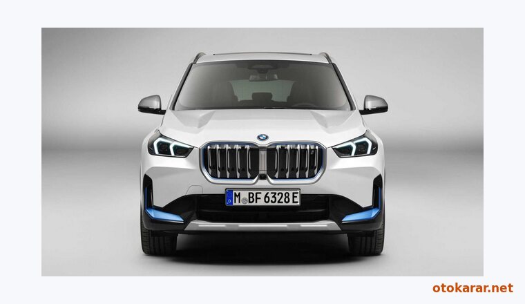 BMW İX1 resmi