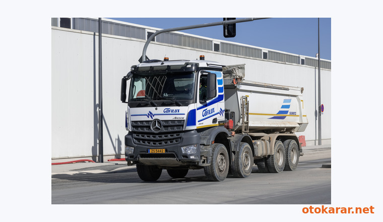 Mercedes-Benz Arocs 4145 K 8x4 Damper