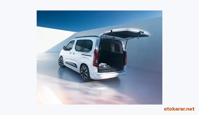 Opel Combo Life resmi